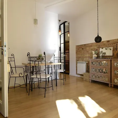 Apartment Style & Center Spot Posen